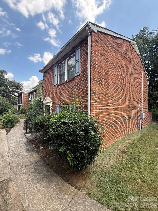 Photo - 11037 Hunter Trail Ln