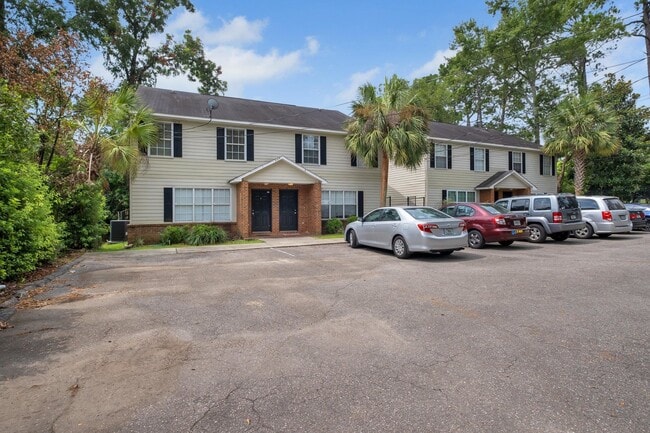 Building Photo - 859 W Brevard St Rental