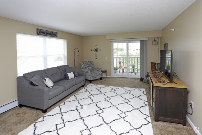2BR, 1BA - 1,163 SF