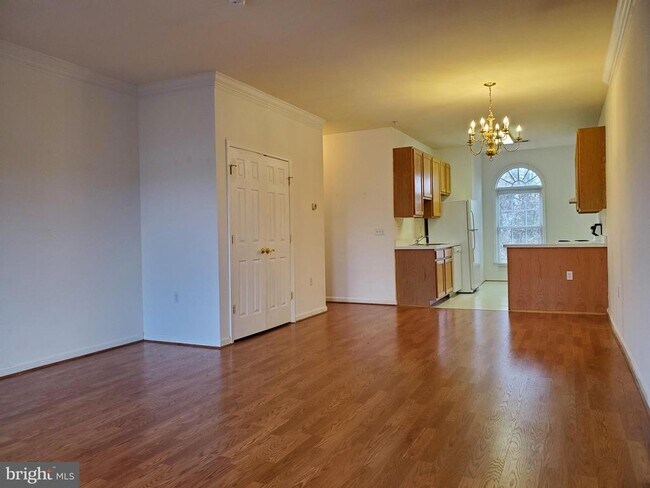 Photo - 420 Main St Unidad 300