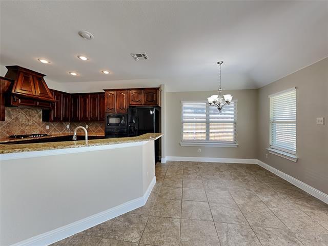 Photo - 496 Oak Hills Ln