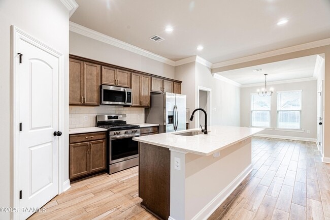 Photo - 102 Jubilation St