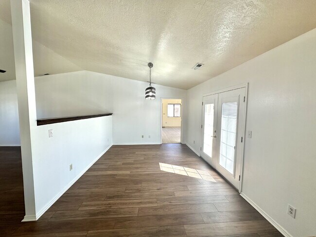 Photo - 3059 Bayberry Cir