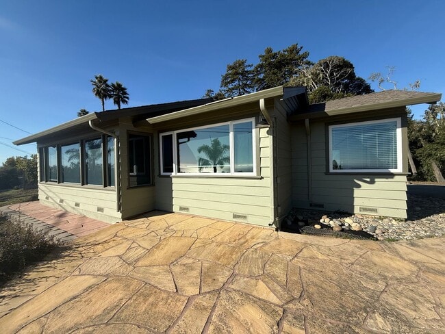 Building Photo - Panoramic Ocean View Home in Aptos!
