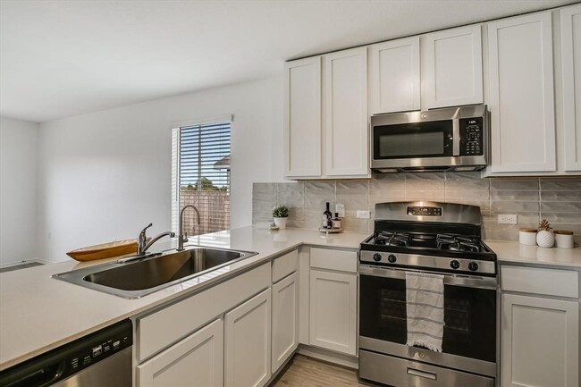 Photo - 2616 Schwartz Ln