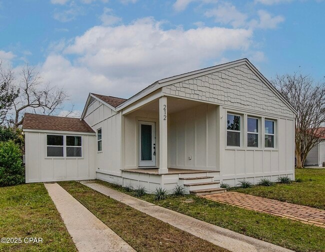 Photo - 212 N Cove Blvd