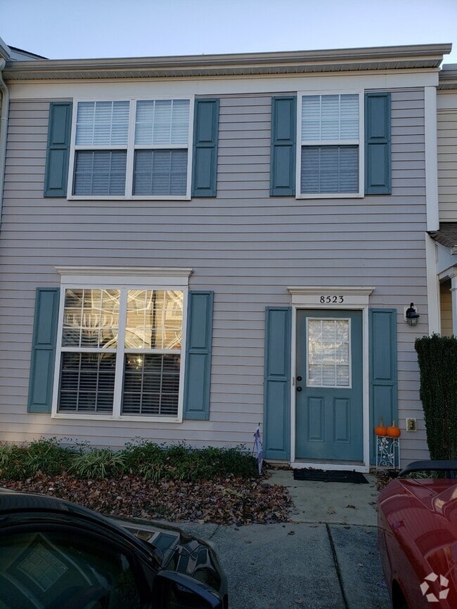 Building Photo - 8523 Mt Valley Ln Rental