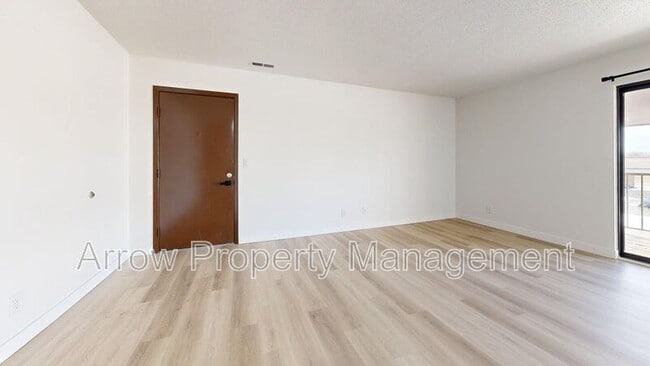 Photo - 201 E Arbor Ave