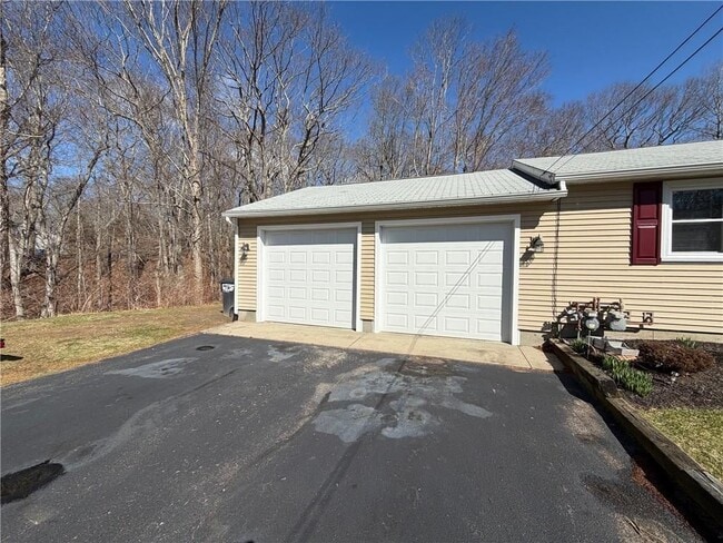 Photo - 209 Hatchery Rd