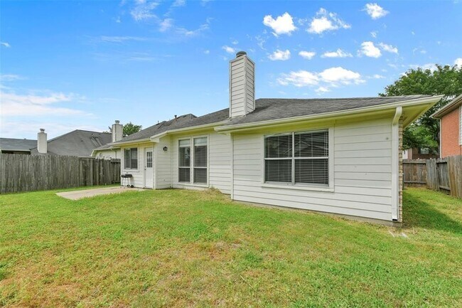 Photo - 1211 Peacham Ct