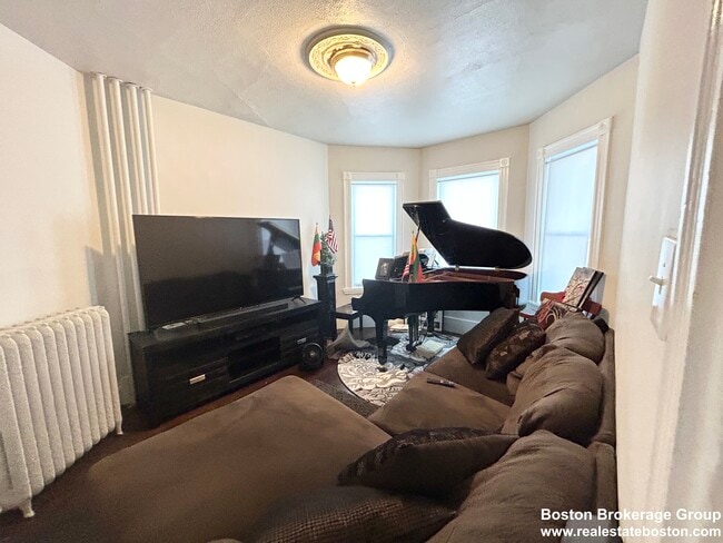 Photo - 151 E Cottage St Unit 1