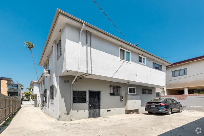 Photo - 1224 N Mansfield Ave