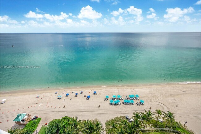 Building Photo - 15701 Collins Ave Unit 1402