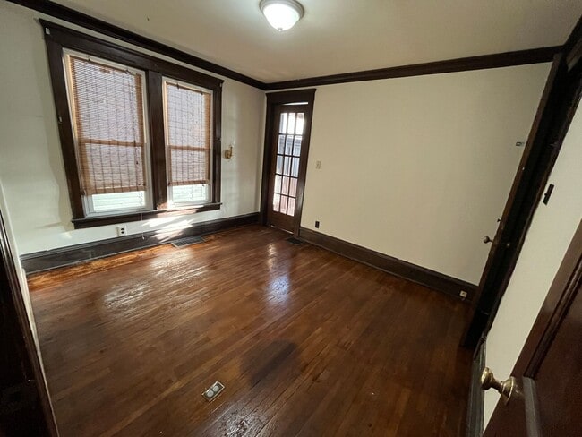 Photo - 896-900 Grove Street Unidad 898 Grove Street (1st Floor)