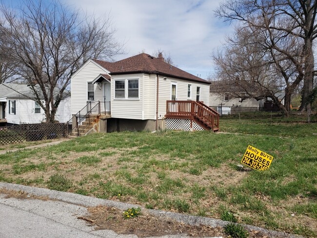 Gran lote en esquina - 1 Lamar Dr