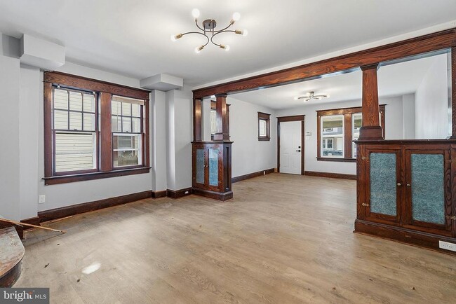 Photo - 1424 Hamilton Ave