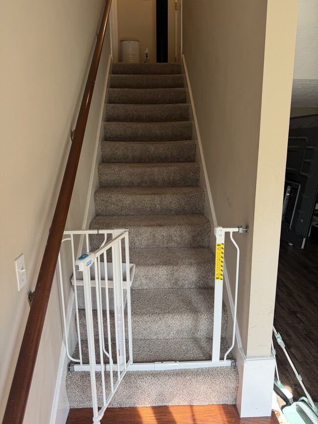 Photo - 275 Lost River Ln