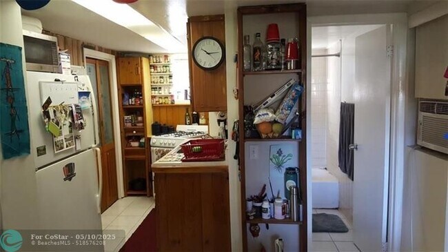 Photo - 410 SW 7th St