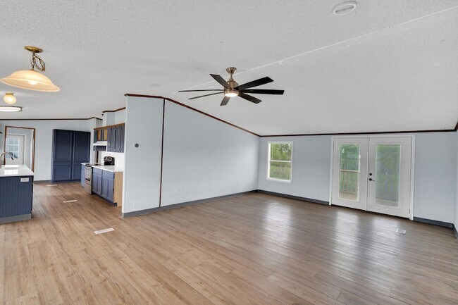 Photo - 110 Private Rd