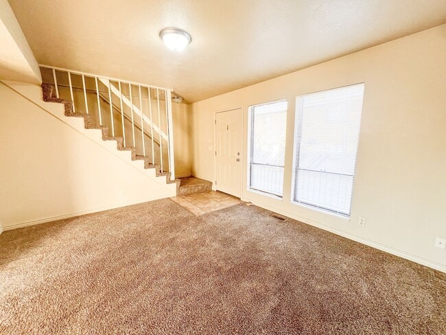 Photo - Spacious 3 Beds 1 Bath Townhouse Unit APT 2