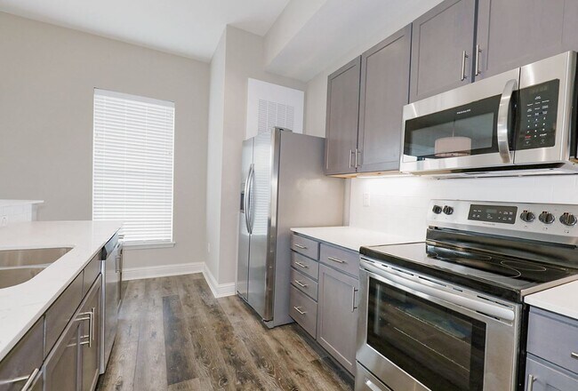 Kitchen - The Flats on Archer - Discounted Rates on ...
