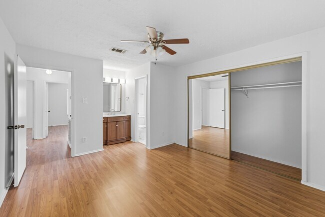 Photo - 19819 Lions Gate Ct