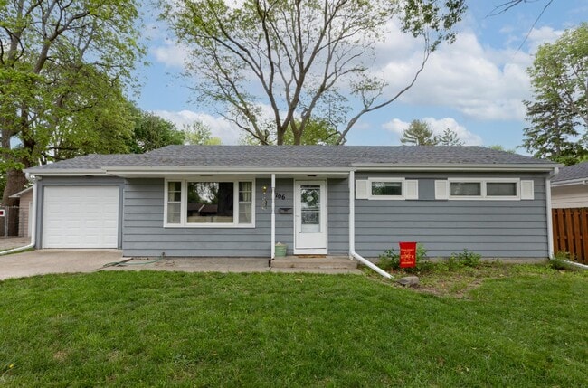 Photo - 1706 Clark Ave House