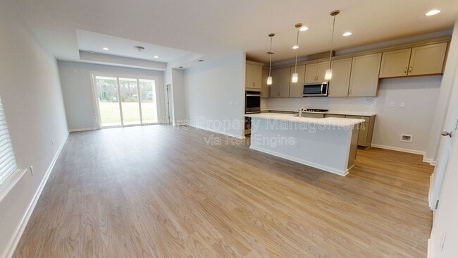 Building Photo - 443 Watervale Dr Rental