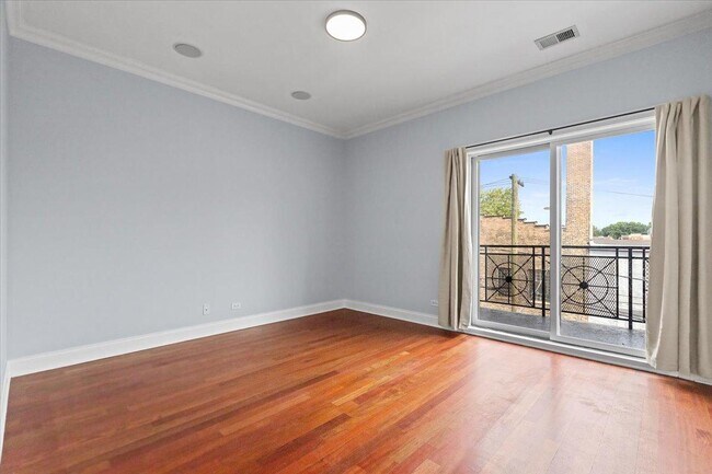 Photo - 3 bedroom in Chicago IL 60622 Condo Unit 3