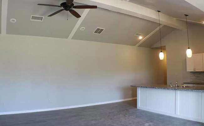 Photo - Beautiful Updated Duplex