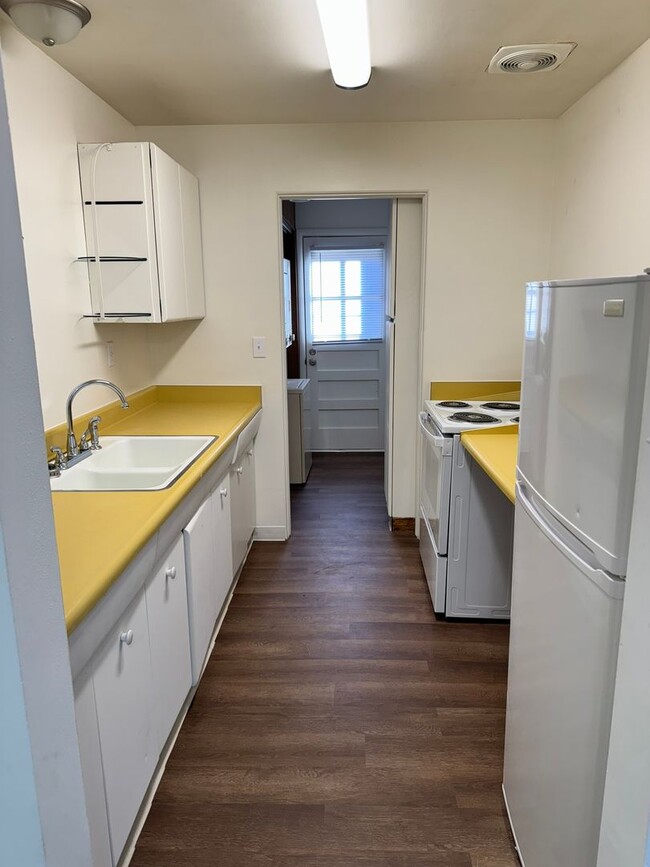 Photo - 1529 Hot Springs Ave Unit Apt 2