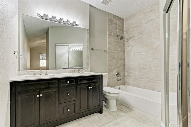 Photo - 20622 Broughwood Cir