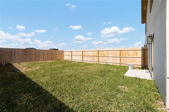 Photo - 605 Jasper St