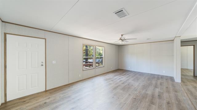 Photo - 207 Woody Rd