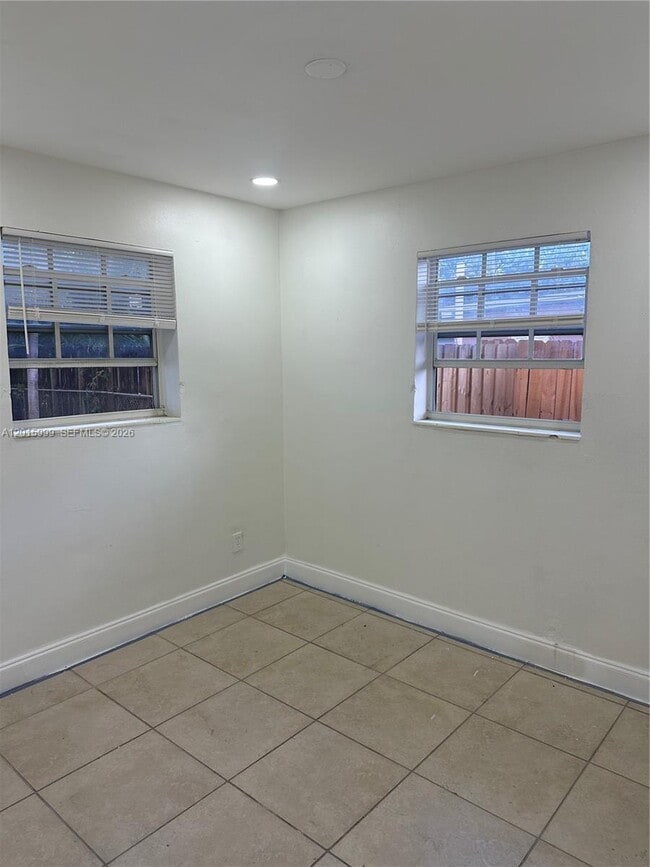 Photo - 4141 SW 32nd Dr