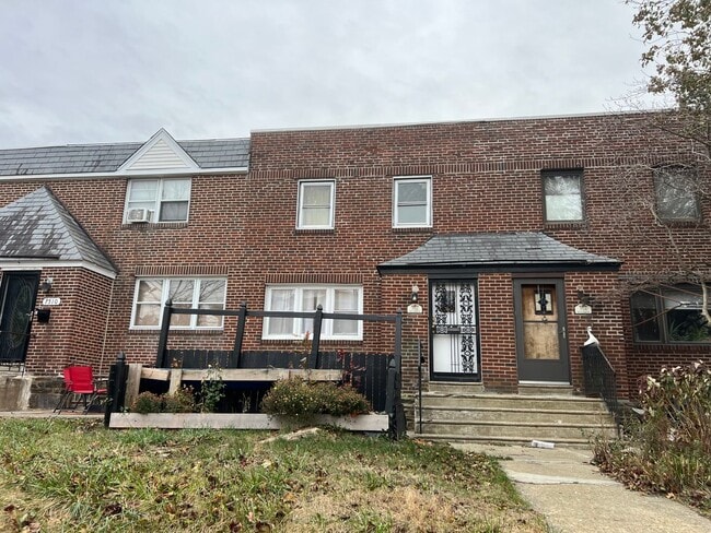 Building Photo - Stunning 3-Bedroom Townhome in Overbrook Park with Finished Basement! Available mid-March!