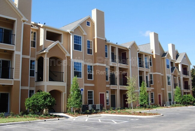 Building Photo - 1985 Erving Cir Unit 306