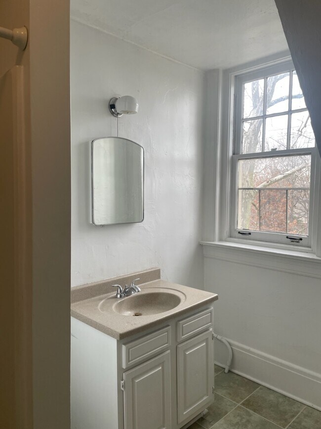 Photo - 1134 Westover Ave Unidad 1134 Westover #4