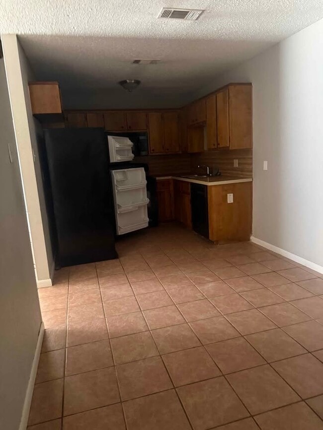 102 E Truman Ave Unit M