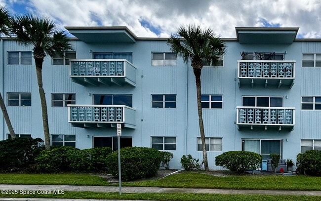 Building Photo - 223 Columbia Dr Unit 231