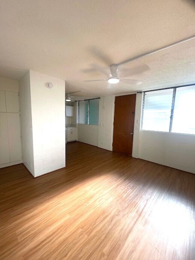 Photo - Renovated 2 Bedroom / 1 Bath in Honolulu