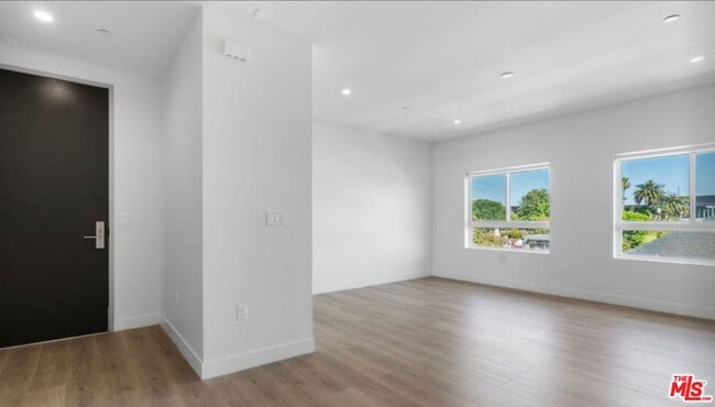 Photo - 2336 Westwood Blvd Unit 202