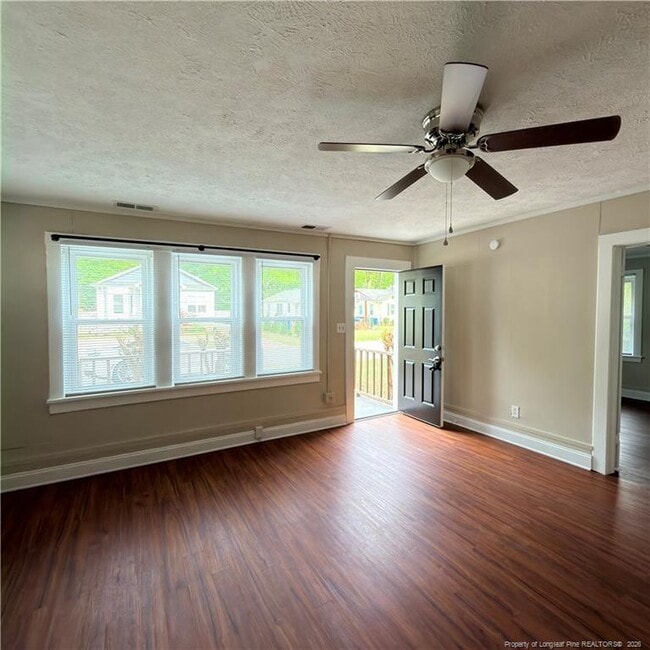 Photo - 216 Sedberry St