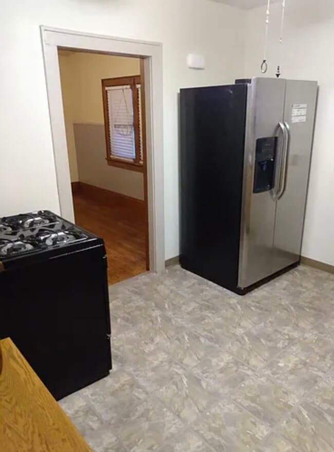 Photo - 524 Hanford St