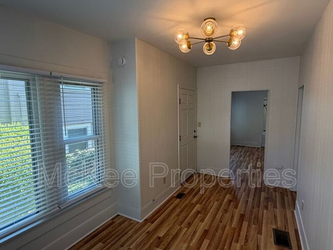 Photo - 2142 First Avenue