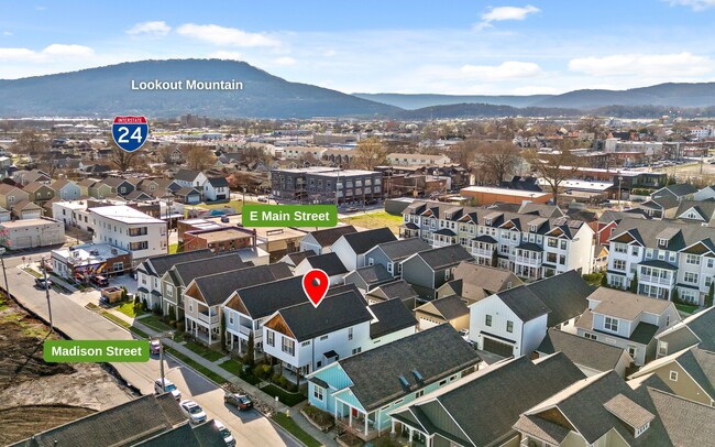 Photo - 1449 Madison St