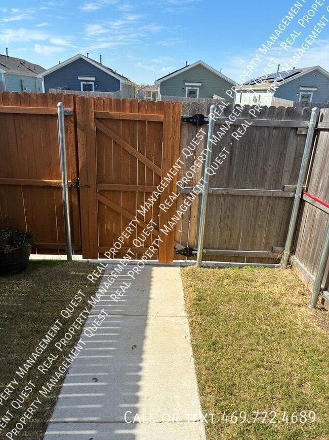 Photo - 474 Reverie Wy