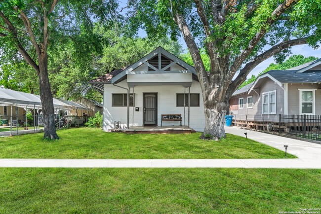 Photo - 327 E Whittier St Rental