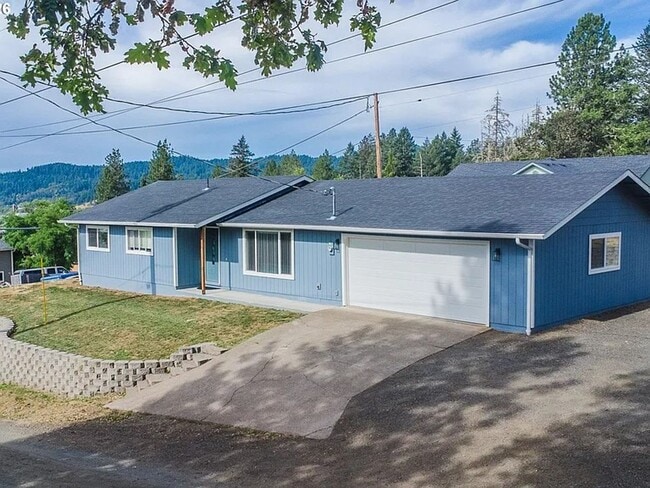 535 Oak Terrace