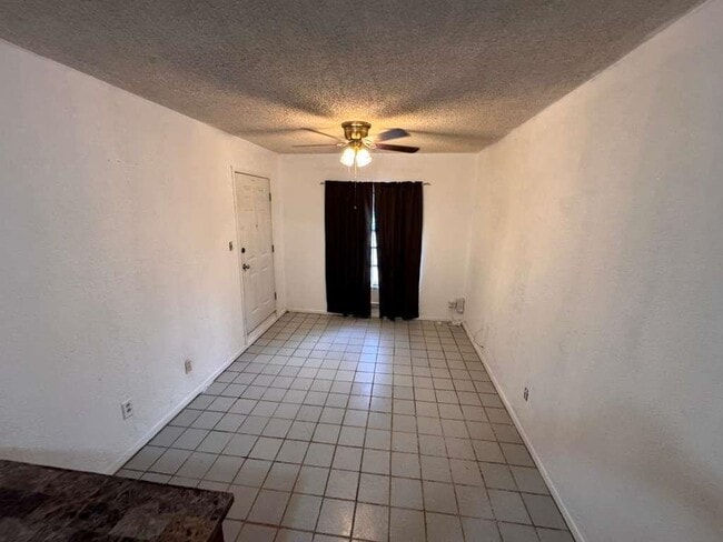 Photo - 106 Florida St